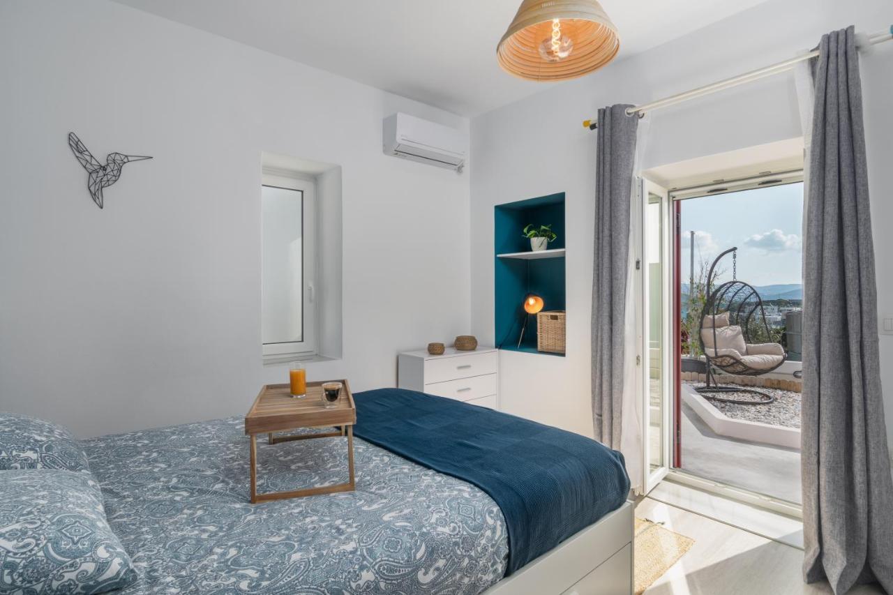 Milos Guesthouse Triovasálos エクステリア 写真